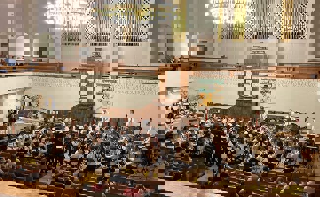 Musikalische Einstimmung in die Adventszeit durch Musikverein und Jugendmusiken