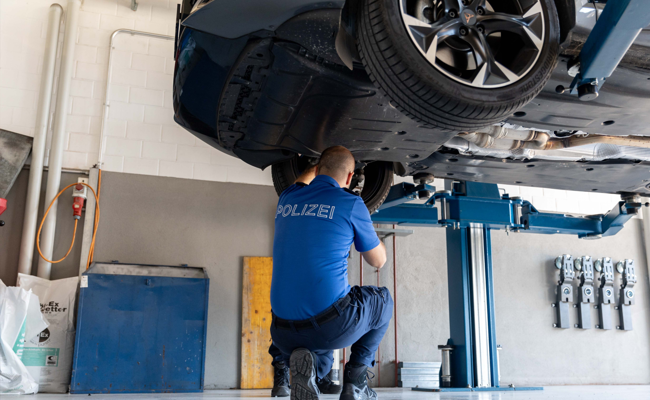 Mehrere Anzeigen nach Fahrzeugkontrollen
