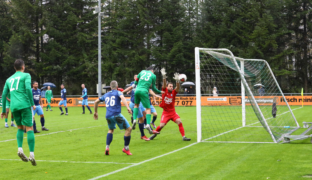 Frühes Führungstor für den FC Buchs: Fabio Ventura köpft nach einem Freistoss am weiten Pfosten zum 1:0 ein. 