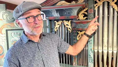 Die Hausorgel brachte die geächtete Kirchenmusik in die Stuben: Ein Nesslauer hat ein Buch darüber geschrieben