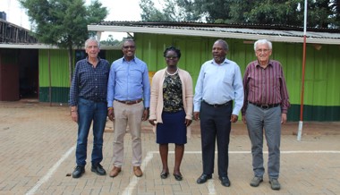 Sauberes Wasser als Einnahmen für das Heim