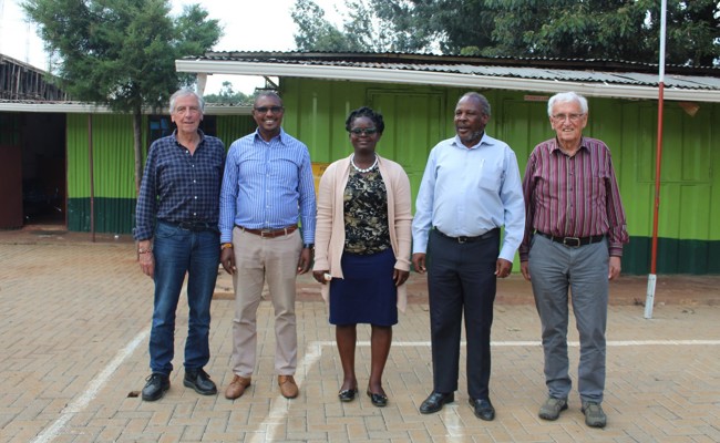 Sauberes Wasser als Einnahmen für das Heim