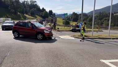 71-jähriger Motorradfahrer bei Unfall verletzt