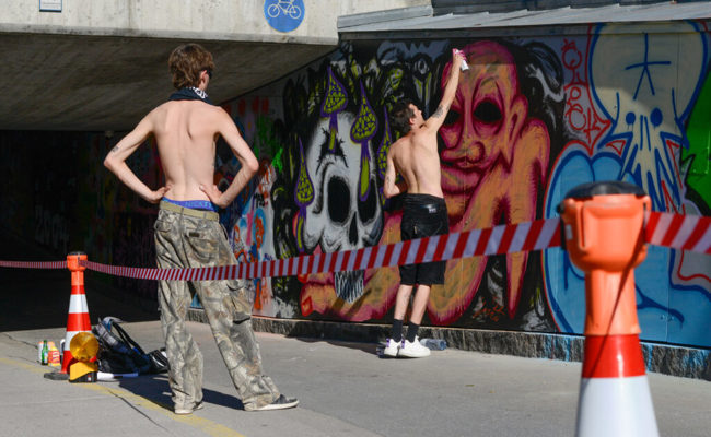Das Angebot zum Neuanstrich der «Bunterfüarig» am Bahnhof wurde rege genutzt