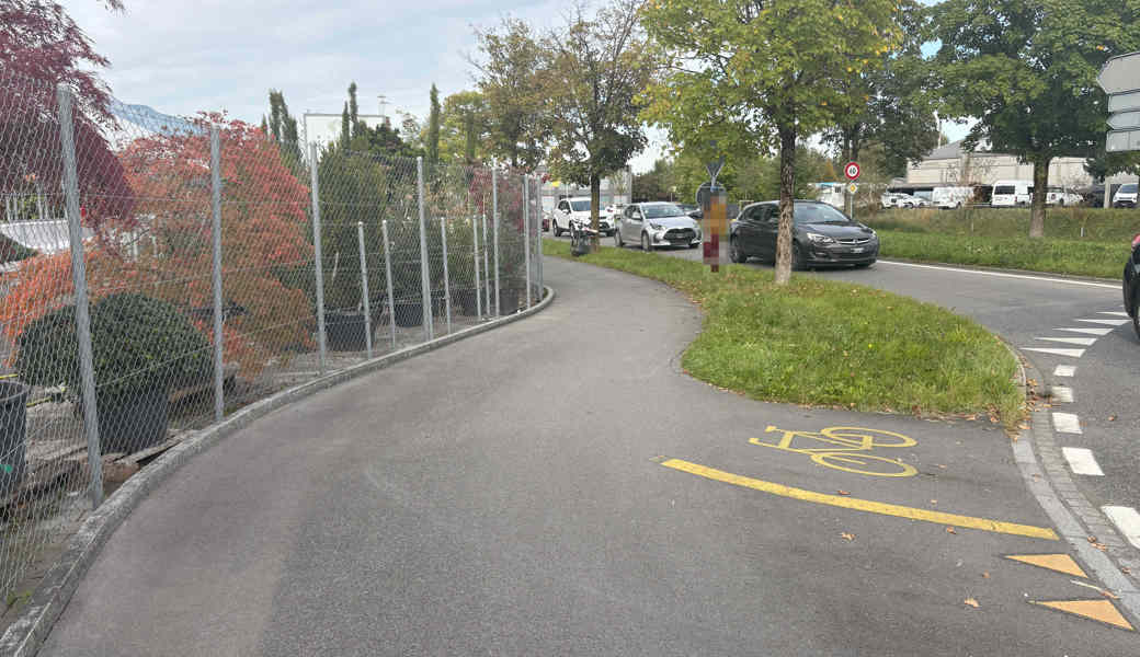 Zwei Verletzte nach Kollision von Velo und E-Bike