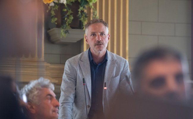 SP will Gelder für Pflege retten und kündigt Referendum gegen Sparmassnahme an