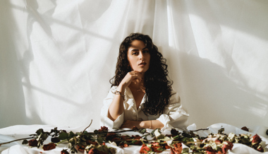 Sängerin Tibelya startet ihre Musikkarriere