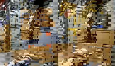 Post erhöht Päckli-Preise und leert Briefkästen früher – Rabatte nur für Online-Nutzer