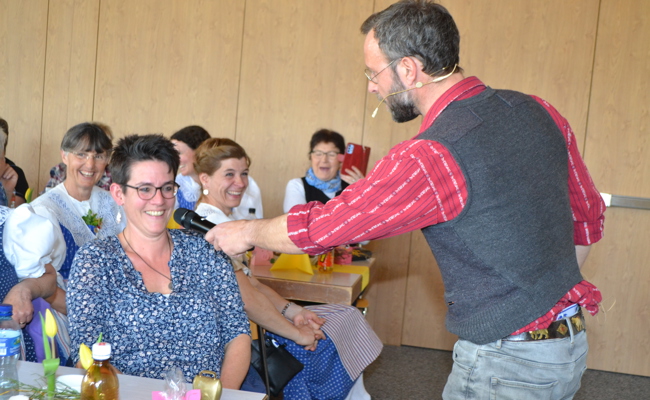 Unbeschwertes Lachen an Bäuerinnen- und Landfrauentagung