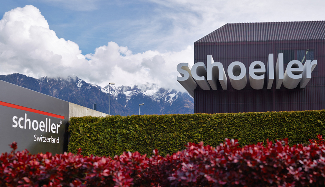 Schoeller setzen der Auftragsrückgang und der starke Franken zu.