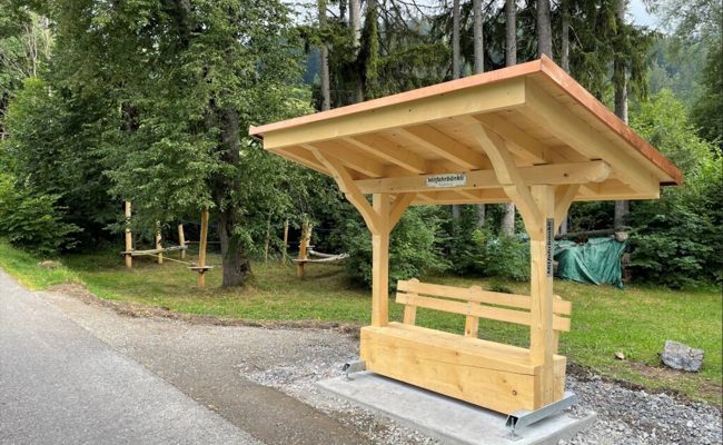 Nun sind auch in der obersten Toggenburger Gemeinde Mitfahrbänkli platziert