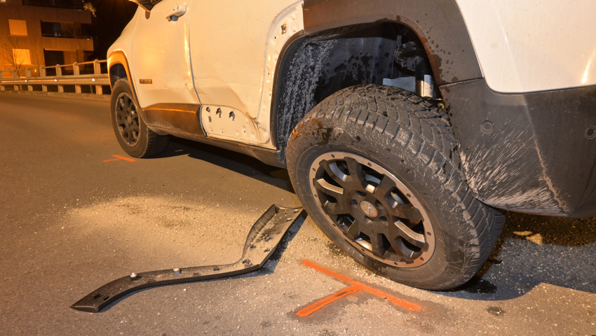 Die Unfallverursacherin war über die Sicherheitslinie hinaus geraten und ist in ein korrekt entgegenkommendes Auto gefahren.