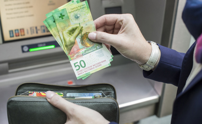 Banken wollen am Bancomat-Netz festhalten –­ oder suchen Alternativen