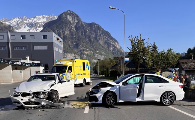 100'000 Franken Schaden nach Frontalkollision