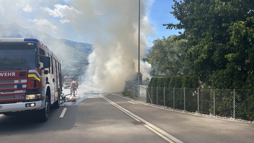 Mehrere Anwohnerinnen und Anwohner hörten gegen 14.25 Uhr einen Knall.