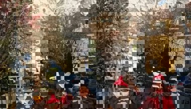 Chlaustag beim Schulhaus Kappeli: Nikolina statt Nikolaus, Pferde statt Esel