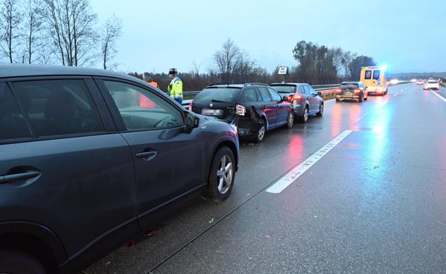 Drei Autos krachten ineinander – eine Verletzte