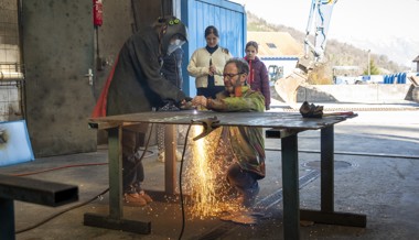 Traumjob Strassenbau oder Pflege? Berufstage schaffen mehr Klarheit