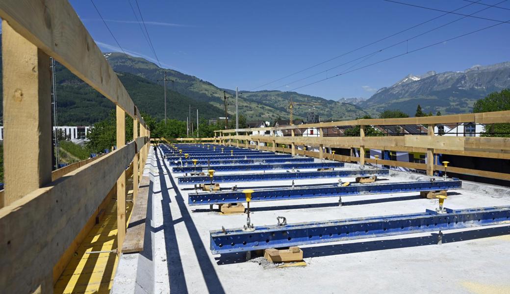So präsentiert sich das Segment der neuen Eisenbahnbrücke über den Werdenberger Binnenkanal aktuell.