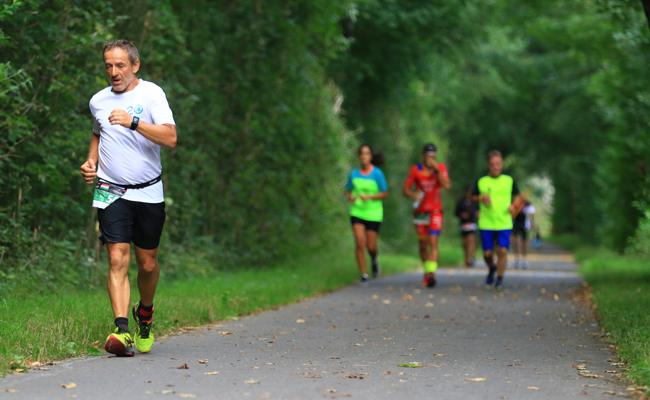 Bis die Laufschuhe glühen: 1000 Kilometer zu Fuss unterwegs