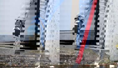 Einbruch: Unbekannte Täterschaft bricht in Bürobereich eines Geschäftes ein