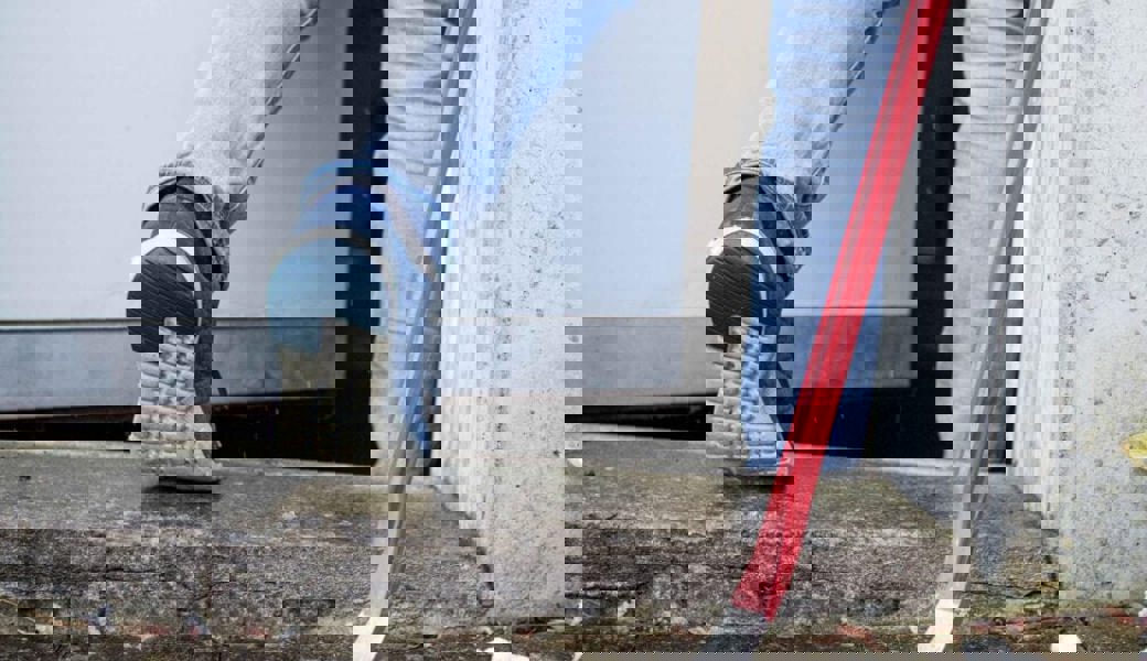  Es wurde eine Geldkassette mit einem Inhalt von mehreren hundert Franken entwendet. 