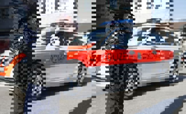 87-Jähriger fährt in Skilagergruppe – eine Begleiterin tot, zwei Mädchen erheblich verletzt