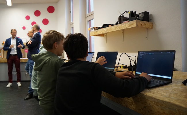 Den Nachwuchs für die Technik begeistern