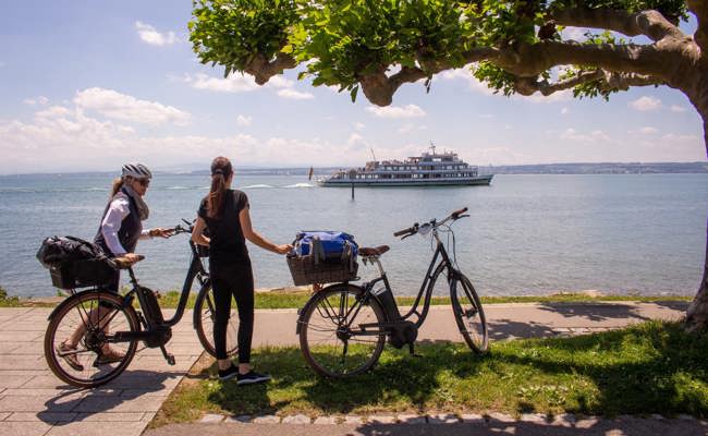 Bremsen prüfen, Helm ersetzen, mit Kindern üben: Diese Tipps erleichtern den Start in eine gelungene Velosaison