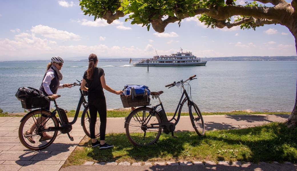 Das Velo oder E-Bike ist im Sommer für viele das Fortbewegungsmittel erster Wahl. 