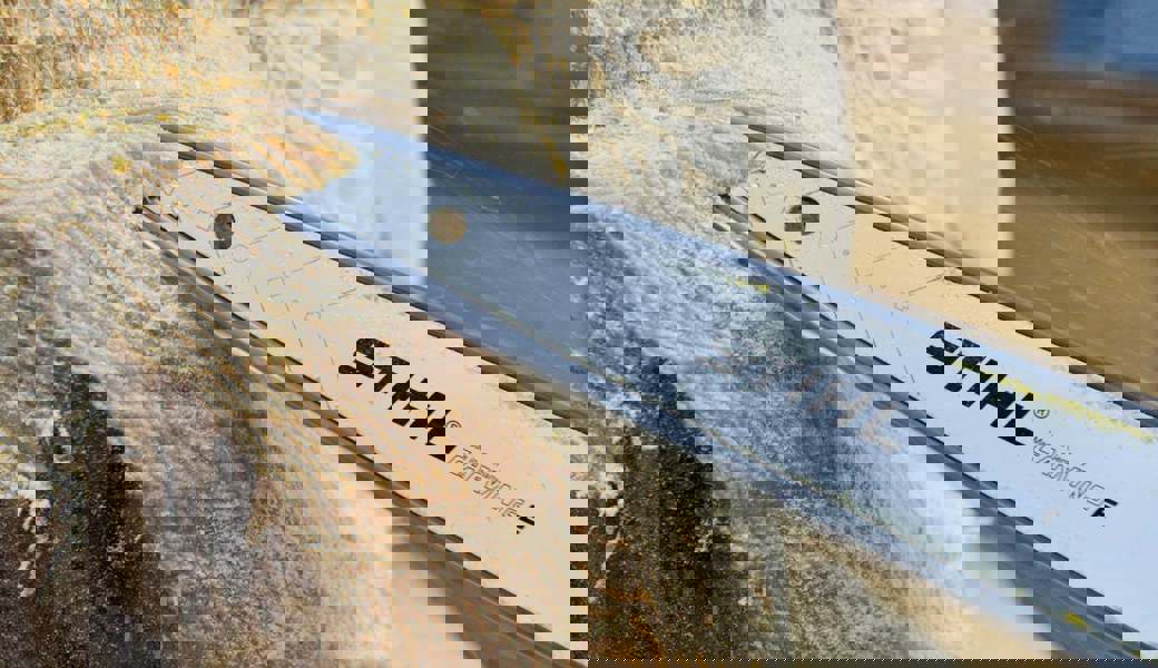 Der Unfall ereignete sich im Umgang mit einer Motorsäge. Symbolbild: Donato Caspari