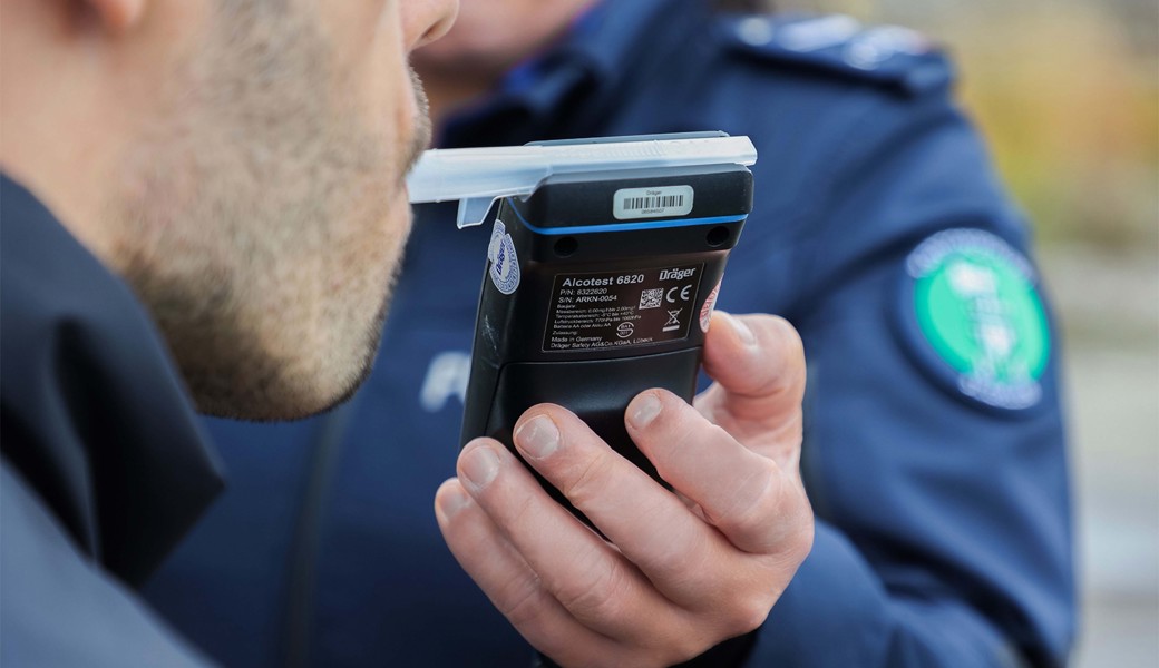 Mit Alkohol aber ohne Führerschein am Steuer