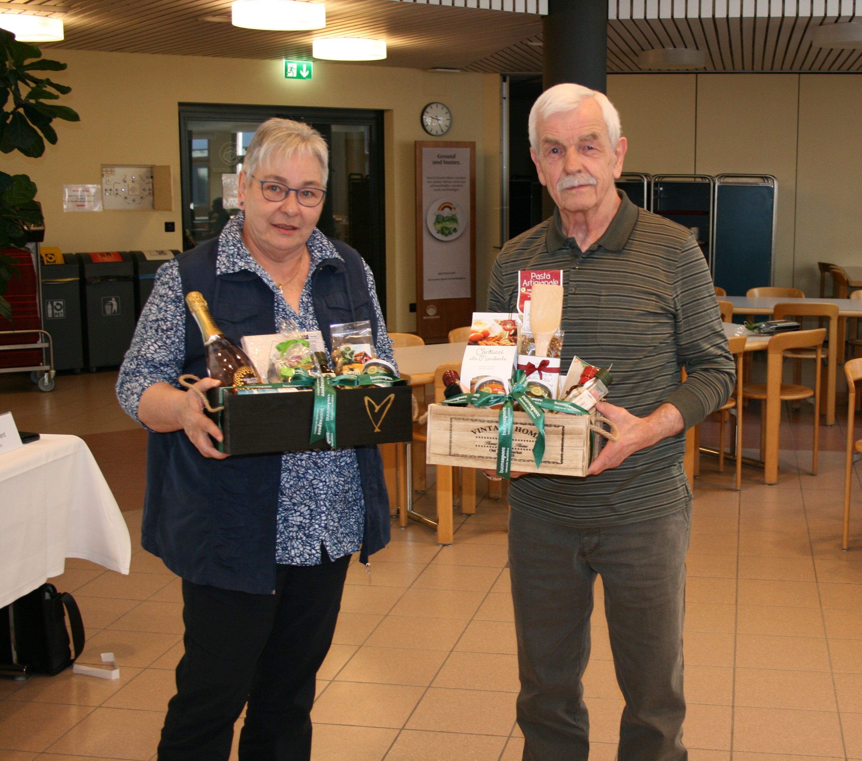 Rücktritt und zwei Ehrungen