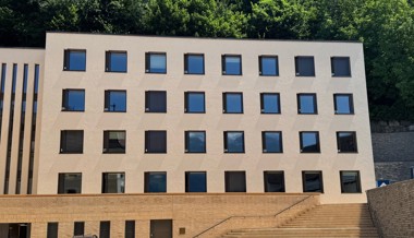 Am Verwaltungsgebäude soll ein Kunst-Adventskalender entstehen