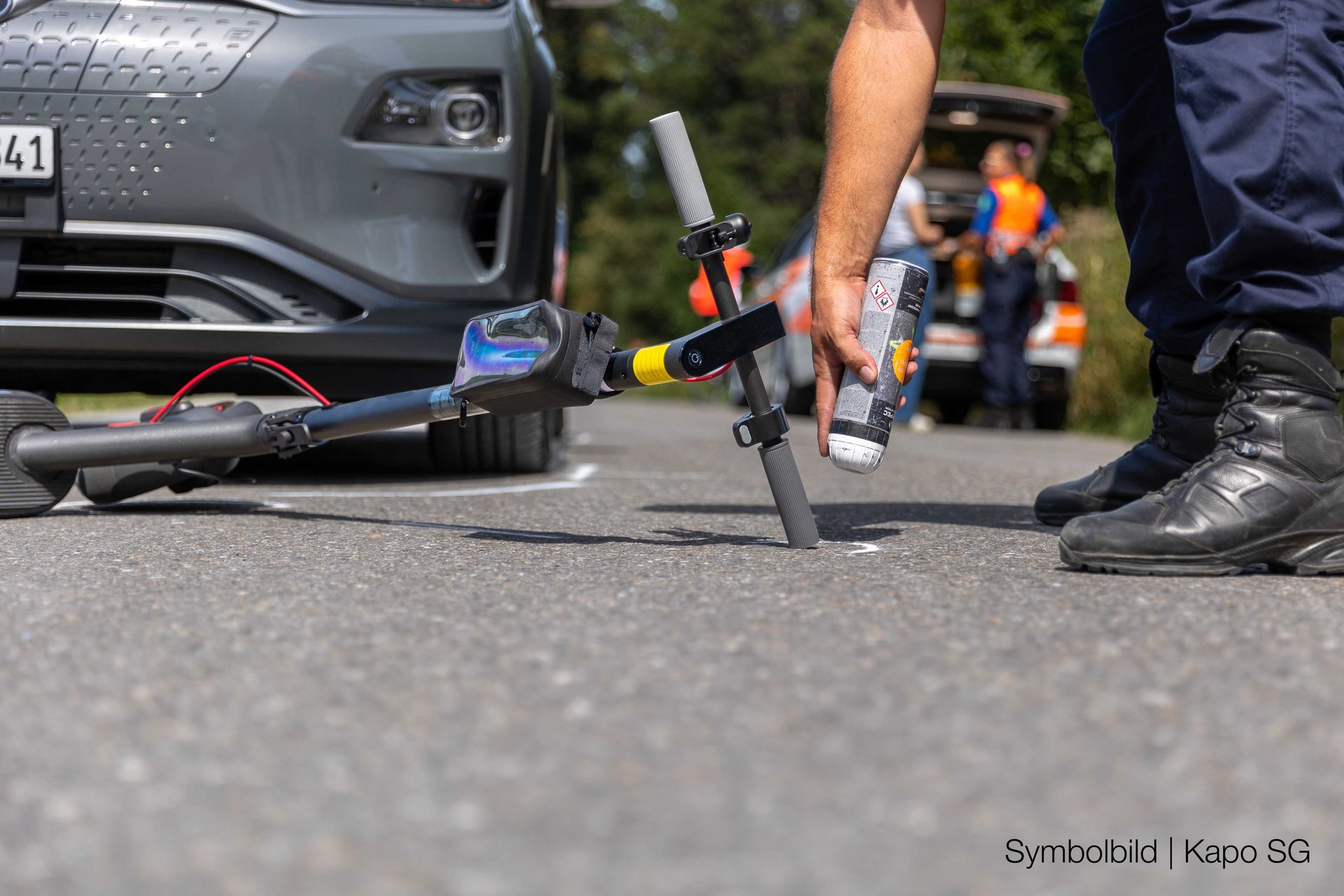 E-Scooter und Auto zusammengestossen – 16-Jähriger schwer verletzt