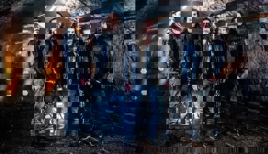 Auf dem Cover des neuen Albums der Rheintaler Band Megawatt sind 1500 Fans verewigt