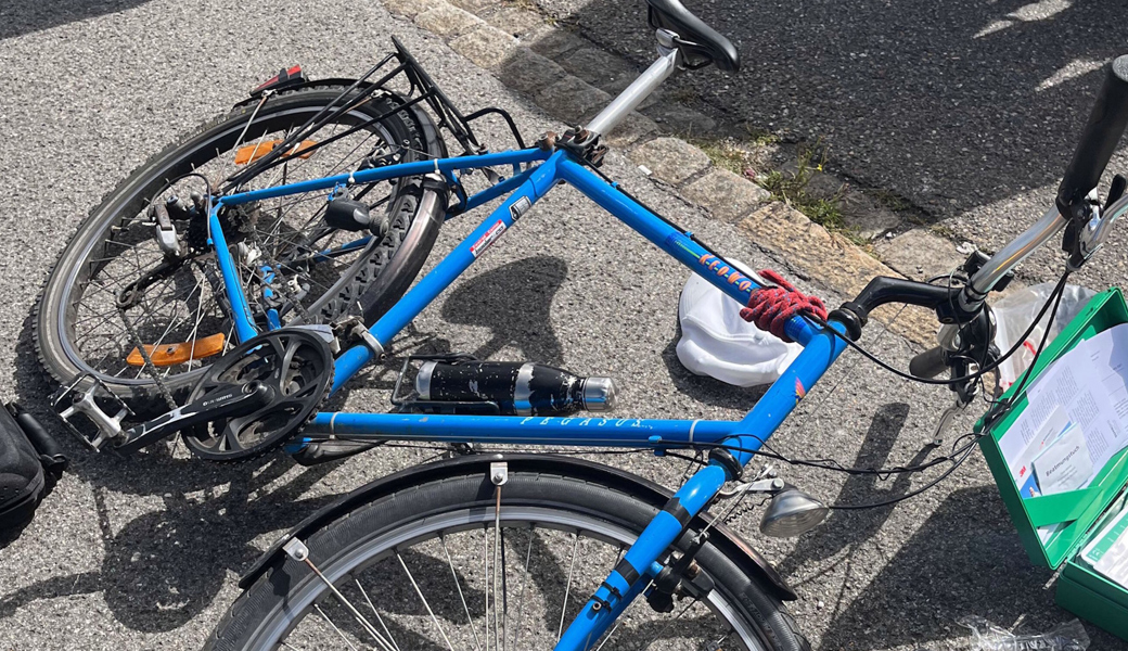 Bei Autobahnausfahrt 76-jährigen Velofahrer abgeschossen