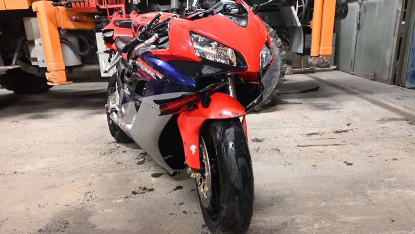 Das Unfallmotorrad.