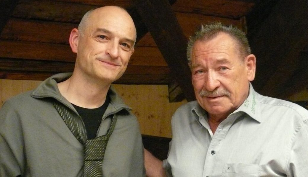  Das Urgestein Hans «Hausi» Stauffacher (rechts) übergibt sein Amt an Ewald Geisser. 