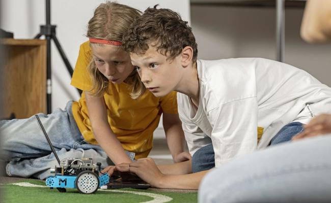 Über 2000 Schulkinder nutzten 2024/2025 das Smartfeld