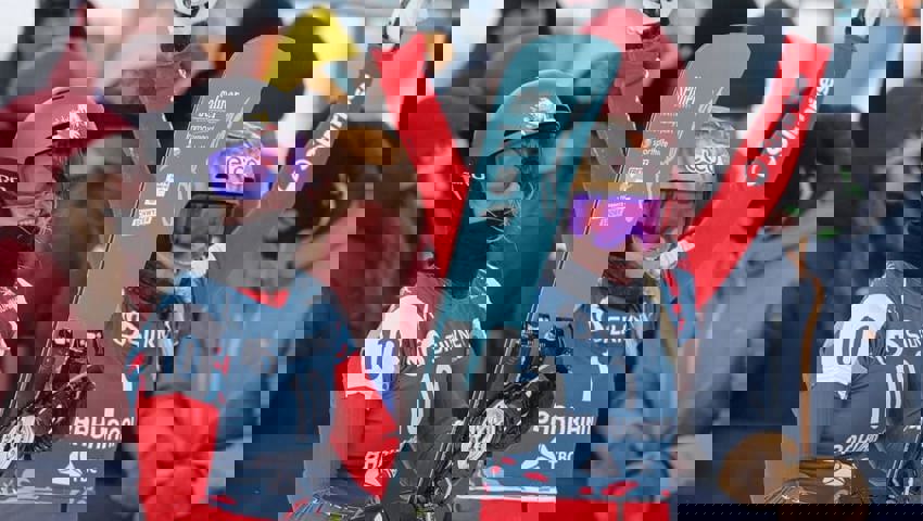  Doppelsieg: Ladina Jenny (links) und Julie Zogg, die neue Weltmeisterin. 