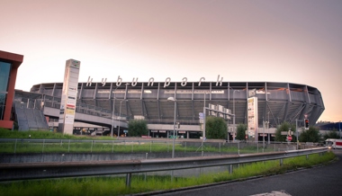 Stadion-Schriftzug sollte auf Sennwalder Firmendach leuchten – warum daraus nichts wird