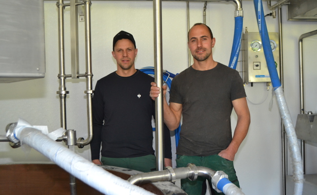 Wenn 2500 Liter im Käsekessi sind: Wertvolle Alpmilch soll vor Ort verkäst werden