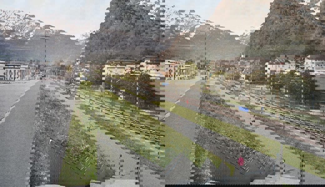  Vertreter aus der Wirtschaft und der Gemeinderat setzen sich für den Bahnhalt Fährhütte Trübbach ein. 