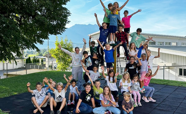 Mit Party und Feuerwerk 75 Jahre Jugi gefeiert