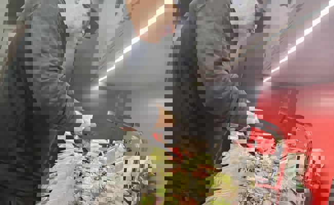 Zwischen Salat und Massagetisch: Ein Blick in eine Schattenwelt des Radsports