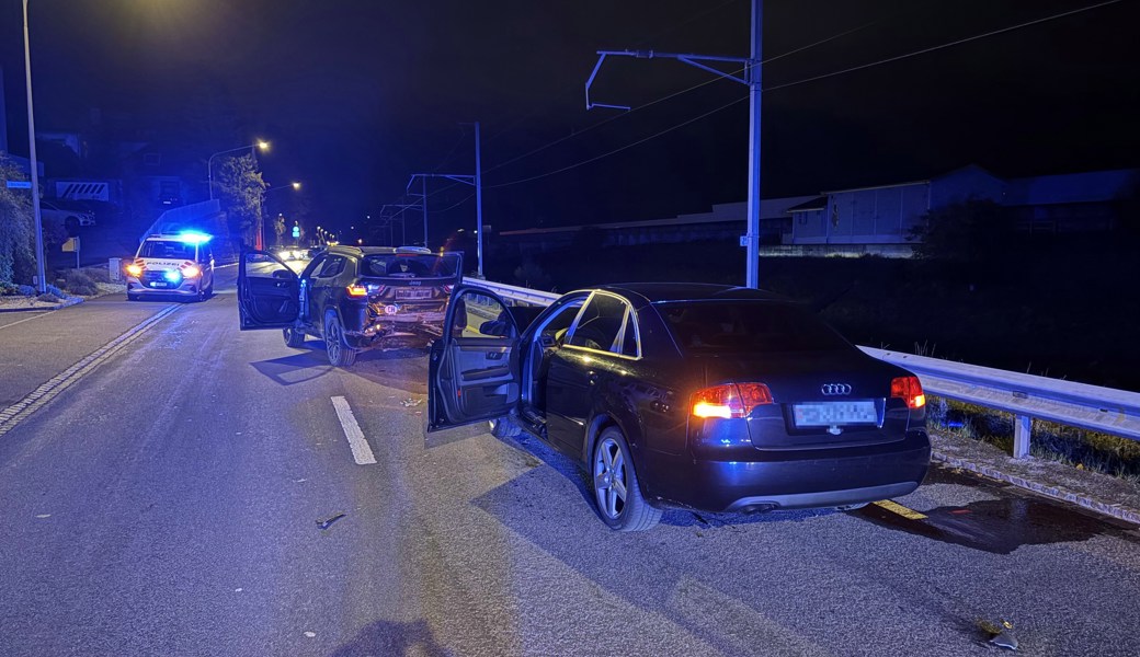 Auffahrkollision mit drei Autos: Zwei Verletzte und 20’000 Franken Schaden