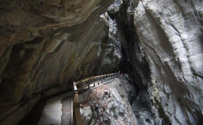 Wegen Steinschlag: Taminaschlucht bis auf weiteres gesperrt