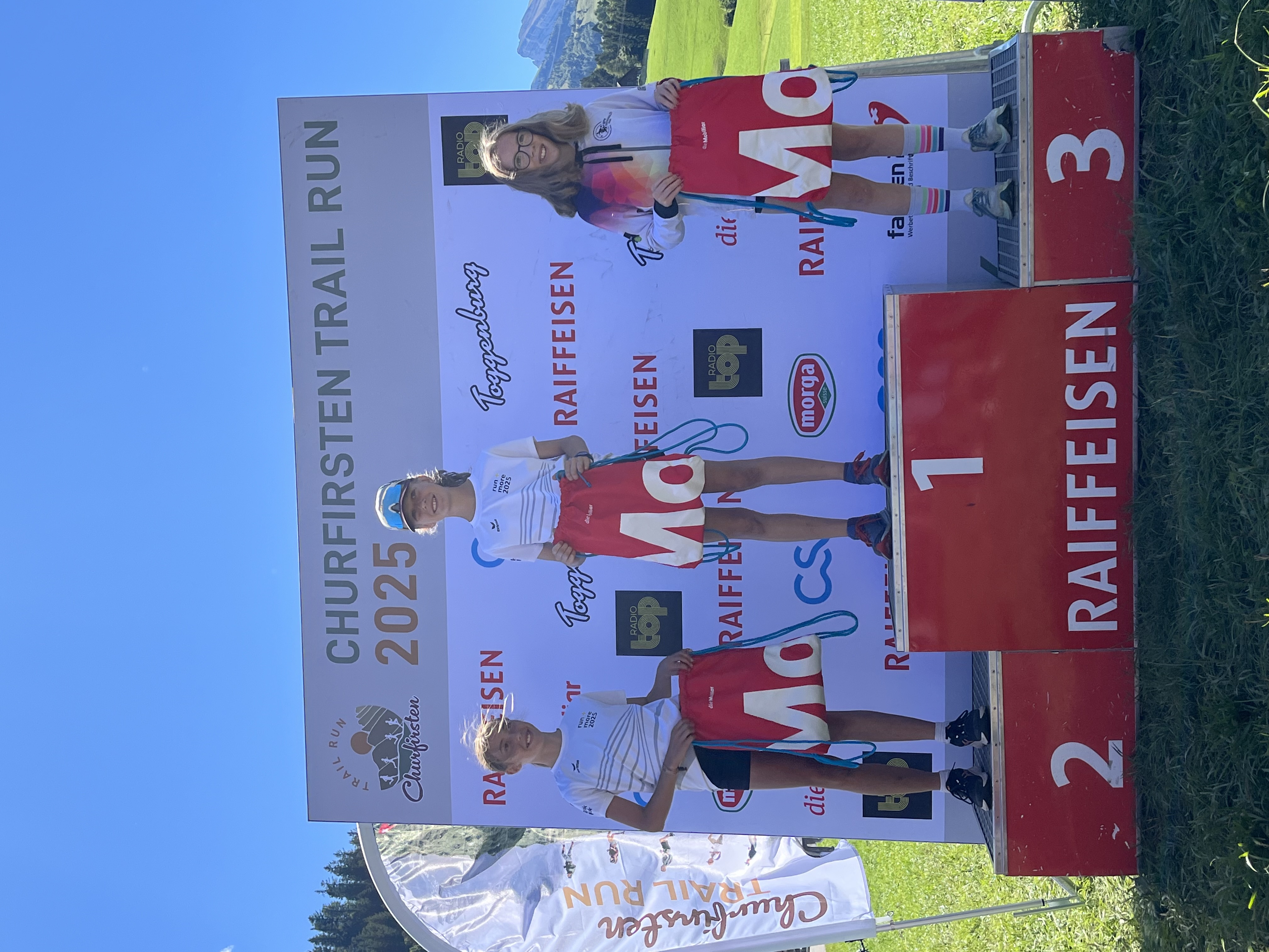 Anna Diezig auf dem ersten, Norina Grob auf dem zweiten Platz.