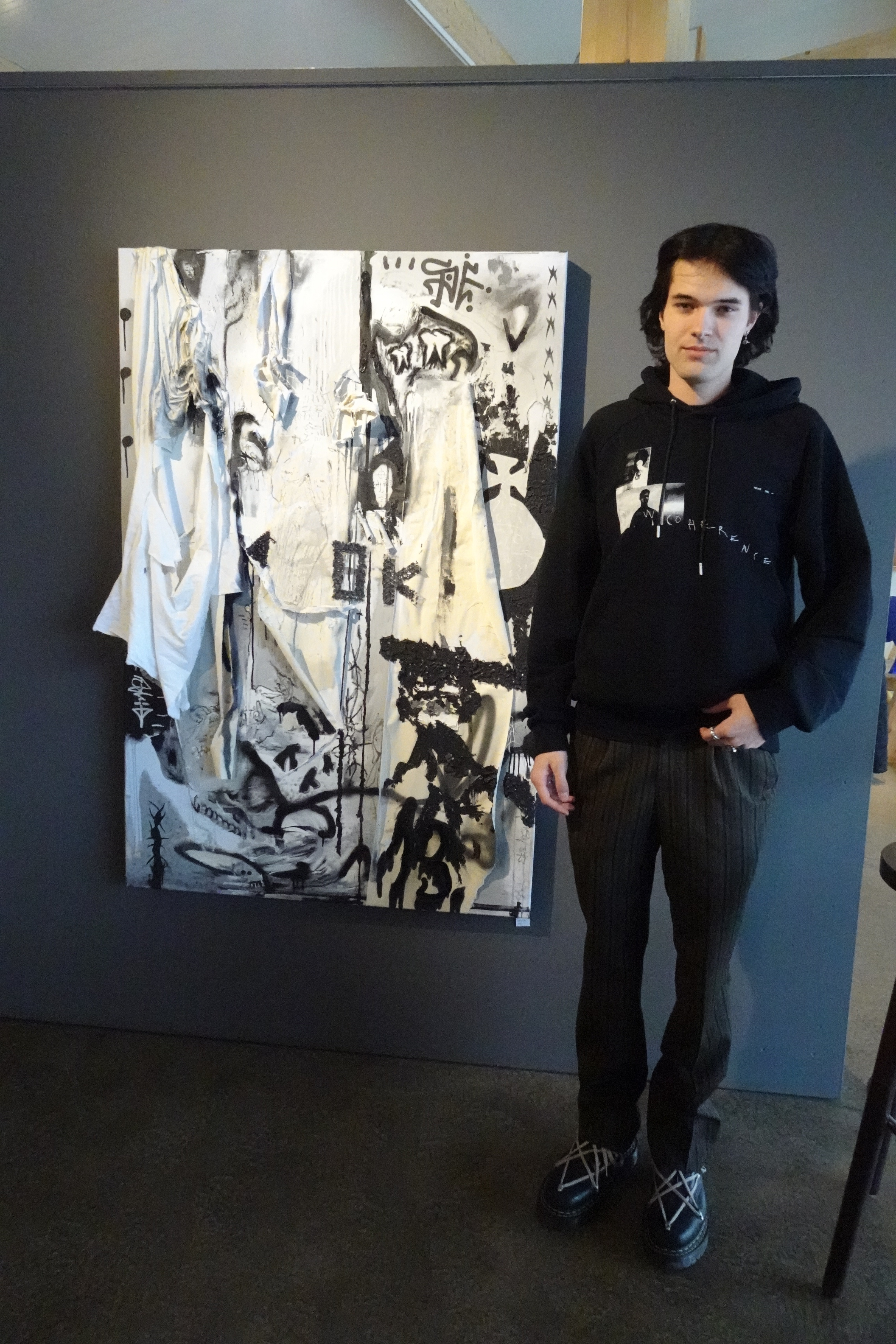 Den eigenen Schmerz verbildlicht: Yanik Merz zeigt seine Kunst in der Galerie L33